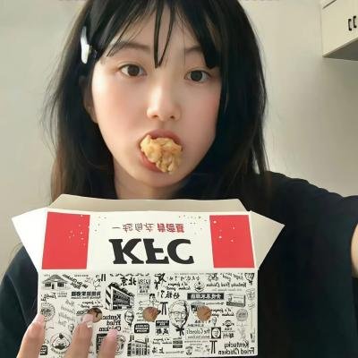 双马尾女战士封面